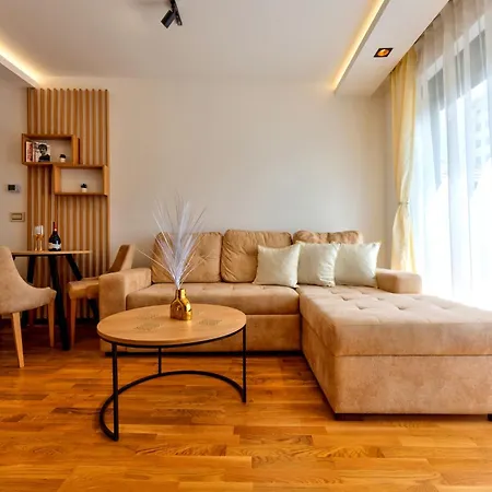 Sara Apartment *